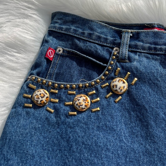 Vintage Animal Print Denim Shorts - Picture 2 of 5